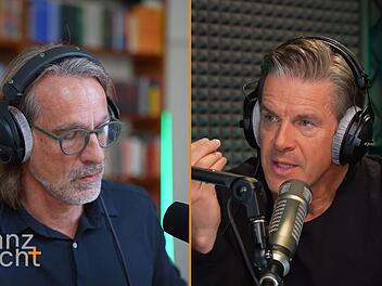 Richard David Precht (links) und Markus Lanz setzen sich in ihrer aktuellen Ausgabe mit dem schwierigen Feld der Isreal-Kritik auseinander.