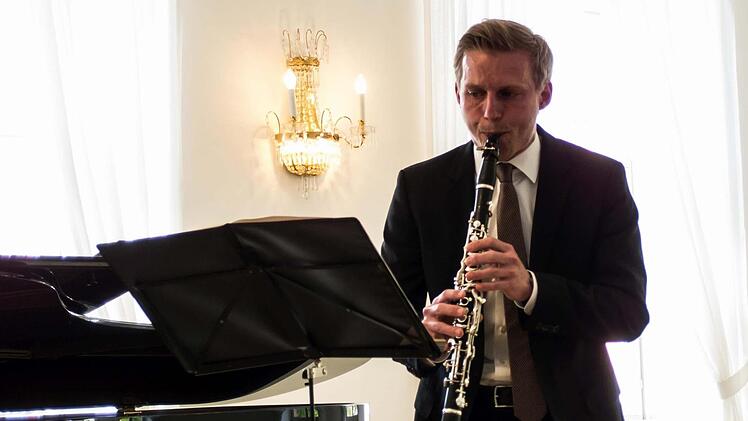 Philipp Grzondziel musizierte im "Haus des Gastes" in Bad Rodach.Foto: Jochen Berger
