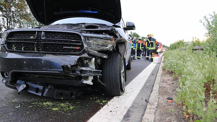 Unfall am Freitagabend auf der A70 bei Oberhaid. Foto: Ferdinand Merzbach