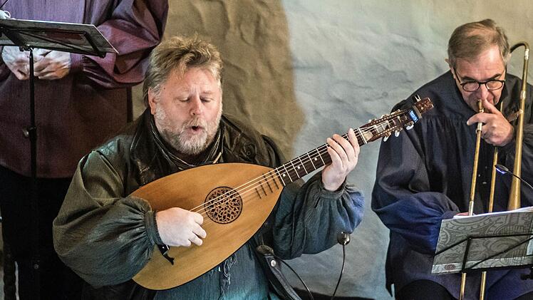 Der Melchior-Franck-Kreis konzertierte in der St.-Nikolaus-Kapelle am Coburger Rosengarten. Foto: Jochen Berger