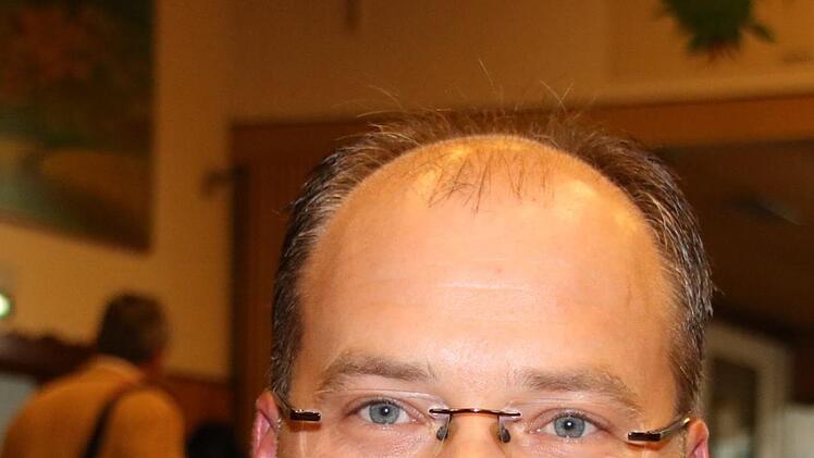 "Das hätte sogar noch länger dauern können", sagt der Stangenrother Jürgen Schmitt (42), und: "Die Veranstaltung war interessant und abwechslungsreich, alle wichtigen Themen kamen zur Sprache."