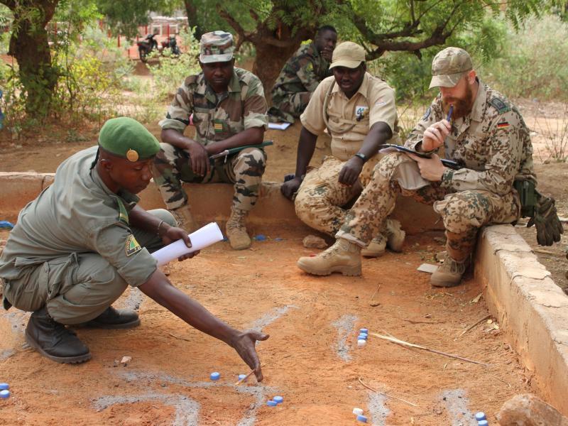 Bundeswehr bleibt weiter in Mali und Somalia