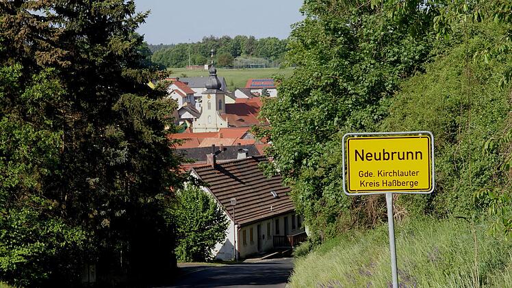 Bei der Einfahrt von Kirchlauter aus outet sich Neubrunn noch mit seinem Ortsschild.G. Geiling