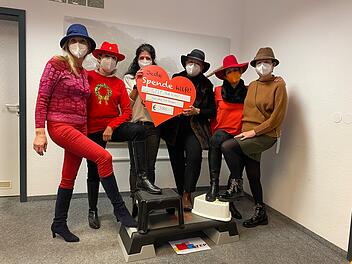 Erlangen: Spende an Jugendhilfeverein STEP