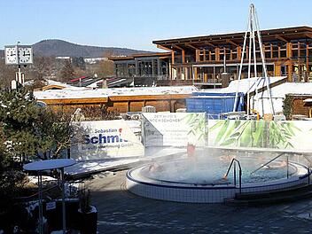 Mit der Sanierung der Terrassenbecken und des Erlebnisbeckens im Außenbereich steht in diesem Jahr der dritte Teil der Generalsanierung auf dem Programm.  Foto: Gerda Völk