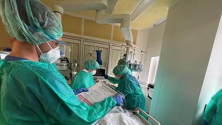 Alle Hände voll zu tun haben derzeit die Mitarbeitenden am Regiomed-Klinikum in Coburg.