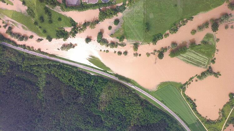 Das Hochwasser in Hirschaid aus der Luft. Foto: Michael Zistler