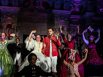 "Albert & Victoria": Das Musical von Ulrike Barz-Murauer erlebte seine erfolgreiche Wiederaufnahme vor zahlreichen Zuhörern im Riesensaal der Coburger Ehrenburg.Foto: Jochen Berger