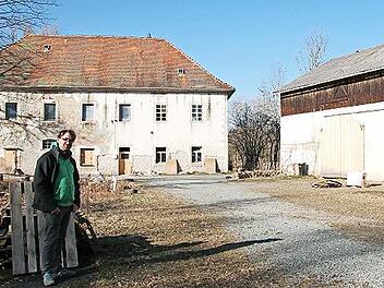 Im April soll die Sanierung und Wiederbelebung des Guts Hummendorf beginnen. Eigentümer Janosch Asen hofft, dass der erste wesentliche Bauabschnitt planmäßig fertig wird, so dass er mit der ganzen Familie in einem Jahr einziehen kann.