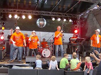 "Die Schmetterlinge" hatten großen Spaß bei ihrem Auftritt und bereiteten diesen auch ihrem Publikum.  Fotos: Petra Malbrich