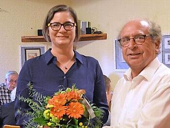 Generationswechsel bei der Höchstadter SPD: Mechthild Weishaar-Glab folgt auf Vorsitzenden Norbert Bechstein.  Fotos: Larissa Händel