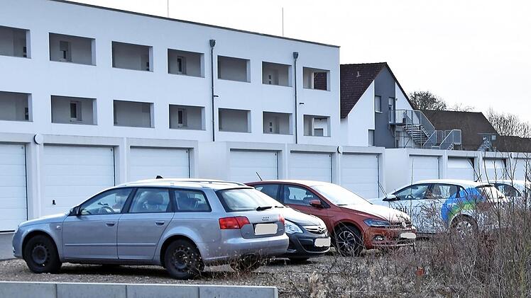 Der Gemeinderat Scheßlitz stimmt den Änderungen in Bezug auf die Wohnanlage mit Garagen zu.