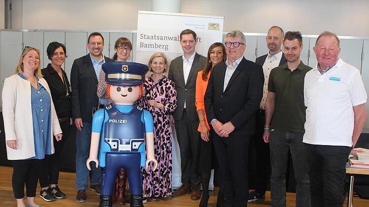 Bamberg: Kinder lernen Nein zu sagen - Stadt und Helferorganisationen luden zu Pr&auml;ventionstag ein