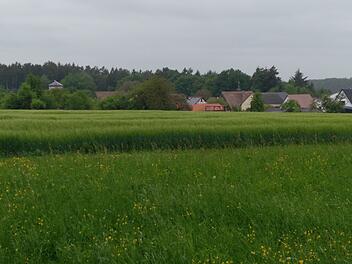 Wetter, Landschaft, Dorf, Feld. Foto: Ralf Welz