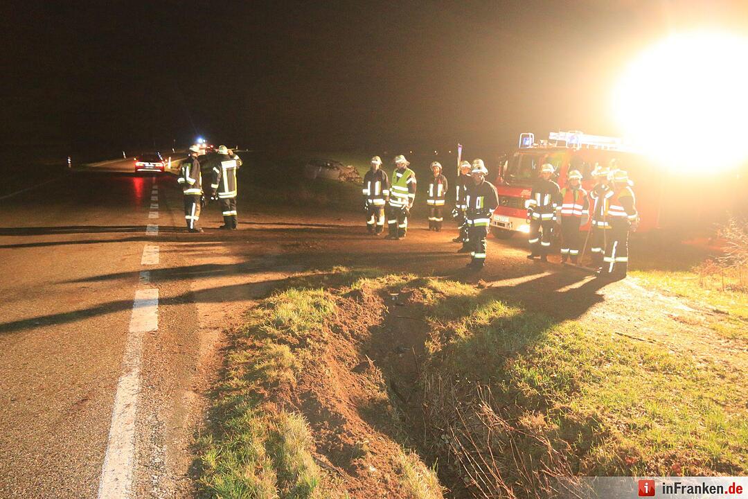 Auto überschlägt sich bei Frensdorf