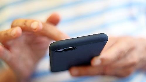 Wie geht das? Fragen rund um das Smartphone werden in einer neuen Sprechstunde gekl&auml;rt.