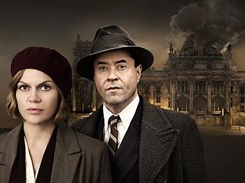 Historische Montage in "Nacht &uuml;ber Berlin": Anna Loos und Jan Josef Liefers spielen die Bars&auml;ngerin Henny Dallgow und den j&uuml;dischen Arzt Albert Goldmann, die sich im Berlin der fr&uuml;hen 30er-Jahre ineinander verlieben.