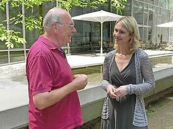 Da lacht das Herz des Ludwigschorgaster SPD-Ortsvereinsvorsitzenden Tobias Braunersreuther: Bundesministerin Manuela Schwesig nimmt sich Zeit für ein kurzes Gespräch.  Foto: privat