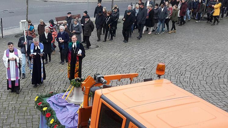 Impressionen vom Tag der Glockenweihe. Foto: Rolf Pralle