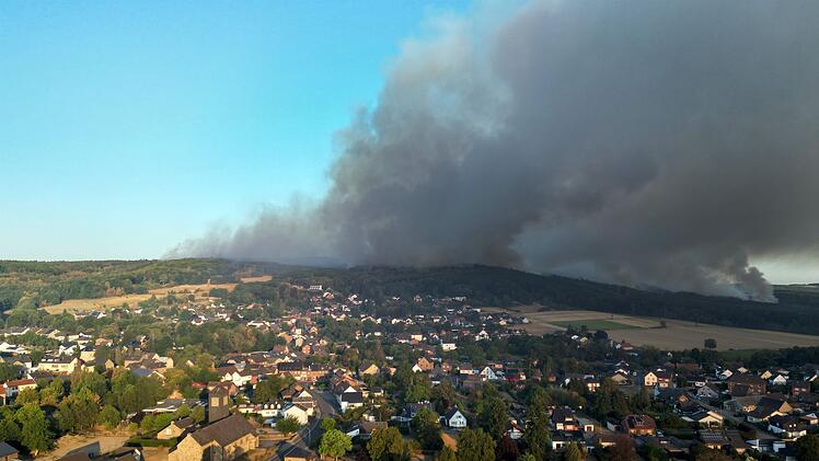 Waldbrand im H&uuml;rtgenwald