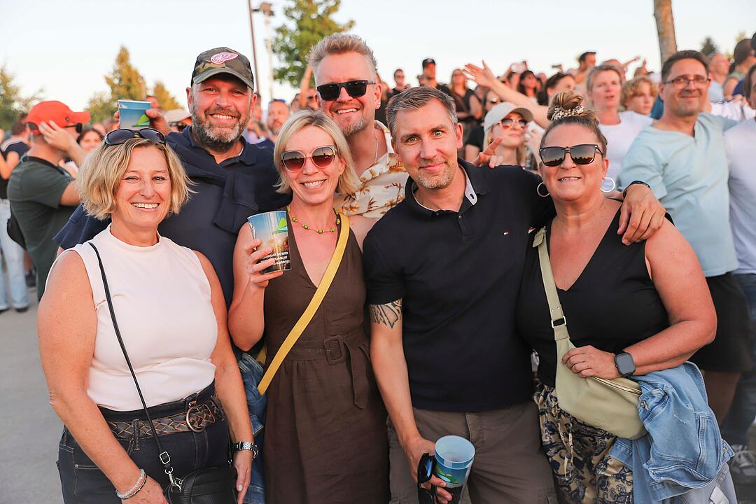 Sommertour unter dem Motto &bdquo;30 wunderbaren Jahren&ldquo;