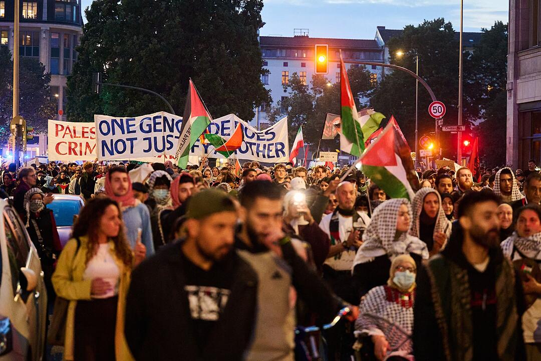 Propal&auml;stinensische und antiisraelische Demo in Berlin