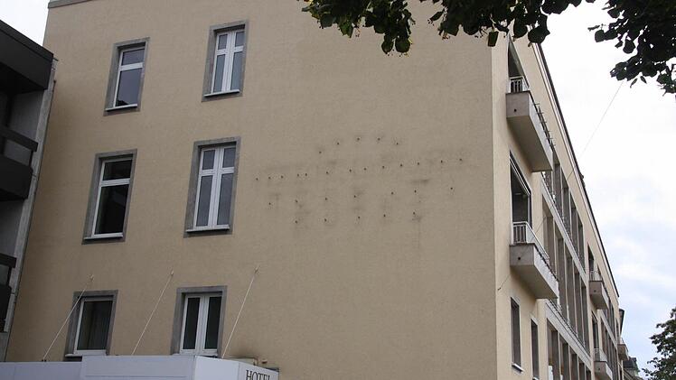 Seit drei Jahren steht das Steigenberger Hotel leer.  Foto: Edgar Bartl