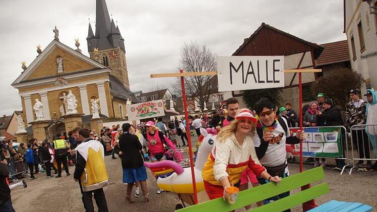 Faschingsumzug in Memmelsdorf Foto: Joseph Beck