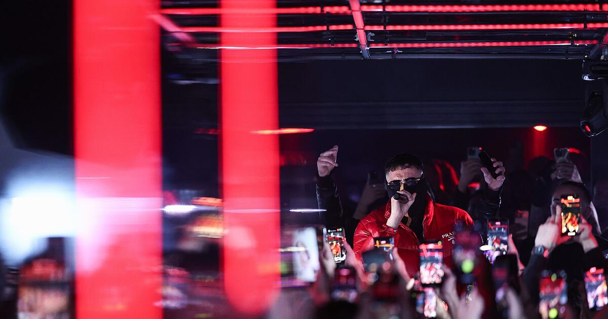 Rapper-Haftbefehl-legt-Blitzauftritt-in-Gie-en-hin