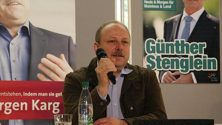 Podiumsdiskussion der drei Bürgermeister-Kandidaten an der Mainleuser Schule. Foto: Jürgen Gärtner