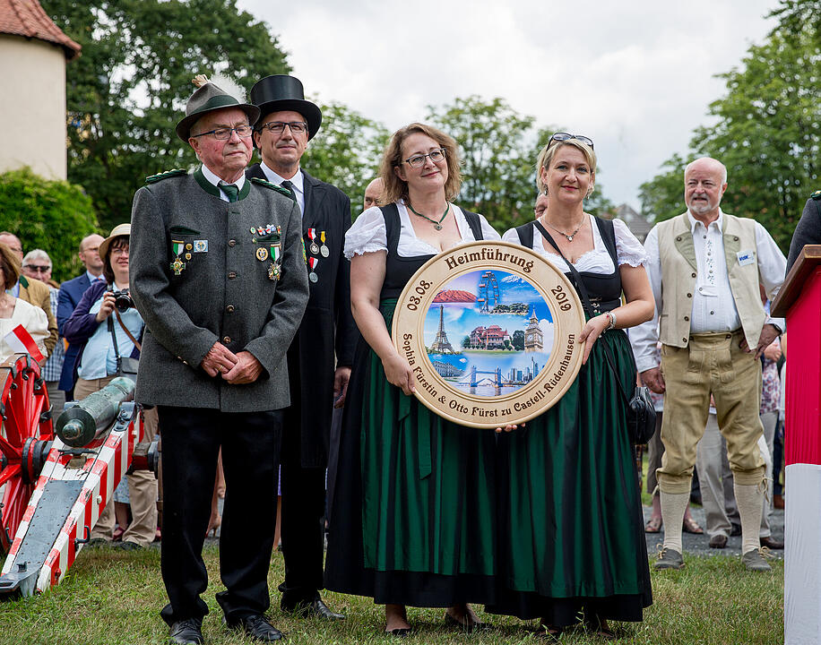 Heimf&uuml;hrung der Braut des F&uuml;rsten Castell-R&uuml;denhausen
