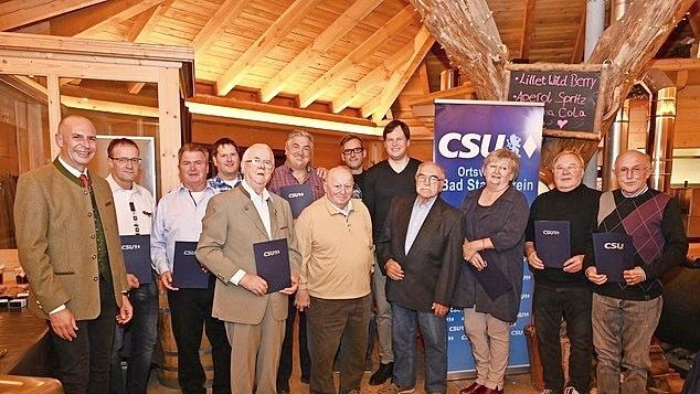 Viele langjährige Mitglieder wurden für ihre Treue zum Ortsverband ausgezeichnet.