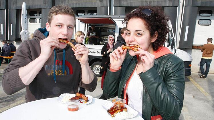 So schmecken Spareribs, vom Vize-Weltmeister Pete Maurus gegrillt. Foto: Peter Budig