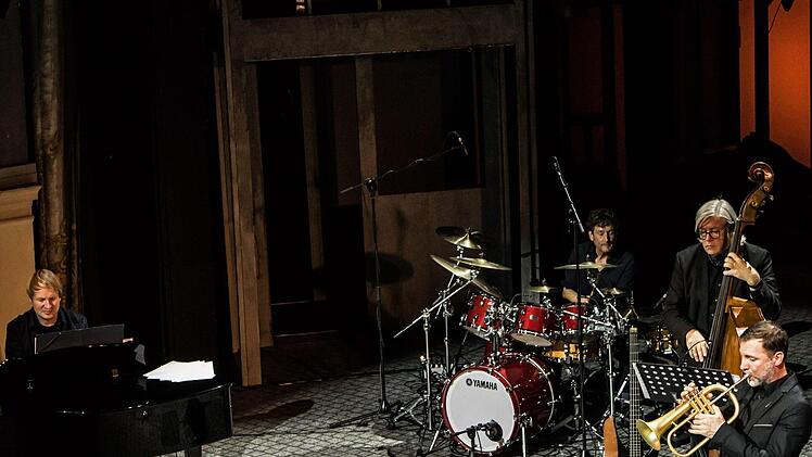 Die Coburger Band KArawahn bei ihrem Auftritt im Landestheater im Rahmen des Festivals "It'z JazzFoto: Jochen Berger
