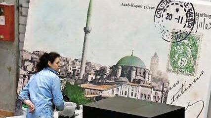 Orientalisches Flair zitieren historische Postkartenmotive, die im Großformat als nachträglich kolorierte Digitaldrucke entstehen.