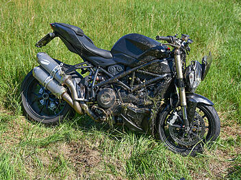 Verletzter bei schwerem Motorradunfall im Kreis Forchheim Verletzter bei schwerem Motorradunfall im Kreis Forchheim