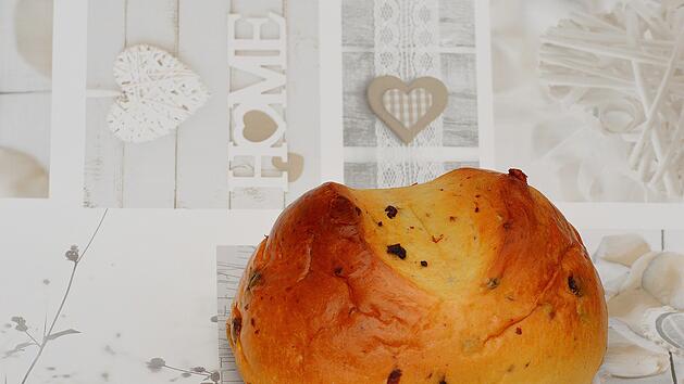 Symbolbild: Rosinenbrot, Osterbrot