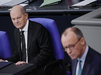 Scholz-Attacke auf Merz: "Fritze Merz erzählt gern Tünkram" - was soll das eigentlich bedeuten?