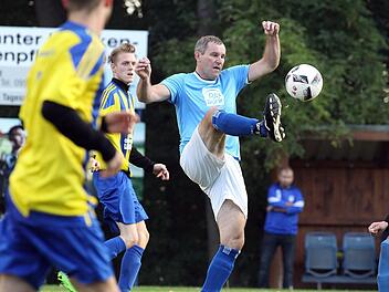 Zwei Spiele,  ein Punkt: Die SG Lisberg/Trabelsdorf  und Bernd Schmitt    (unser Bild) holten nach der Niederlage  in Frensdorf zumindest noch einen Zähler am Sonntag beim FC Pommersfelden.sportpress