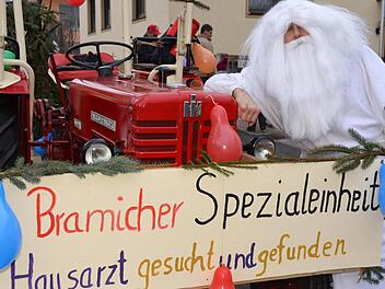 Ein Druide ersetzt im Markt Burkardroth die Hausärzte. Fotos: Peter Rauch