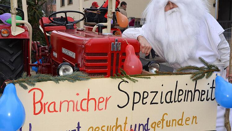 Ein Druide ersetzt im Markt Burkardroth die Hausärzte. Fotos: Peter Rauch