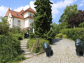 Diese Jugendstil-Villa in der Bergstraße wird aufgelöst und verkauft. Fotos: Barbara Herbst