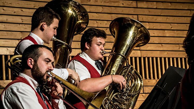Impressionen vom Weihnachtskonzert in der Franz-Goebel-HalleFoto: Jochen Berger