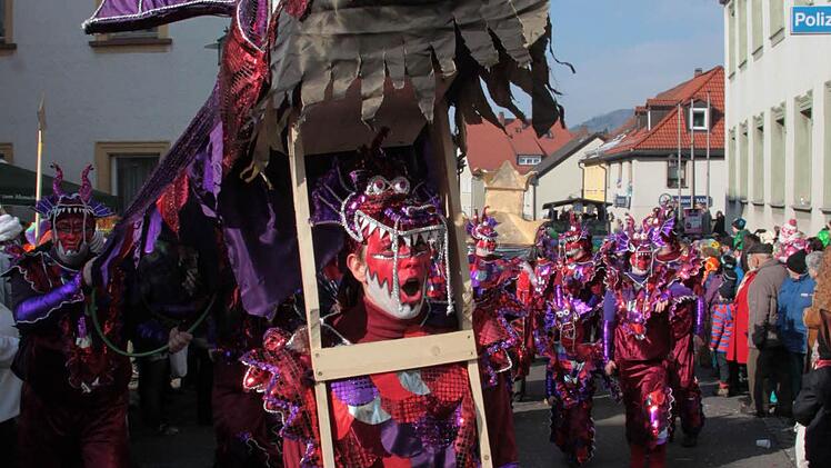 Marktplatztreiben in Stadtsteinach. Foto: Jürgen Gärtner