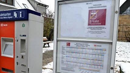 In Breitengüßbach gab es anfangs Probleme mit dem Ticket-Automaten. Dieser ist inzwischen an der Ersatzhaltestelle installiert worden .