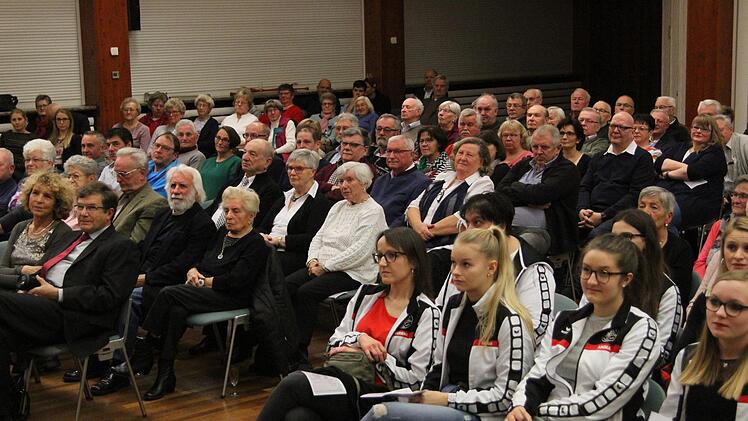 Blick in die Reihen der zahlreichen Festgäste und Mitglieder.