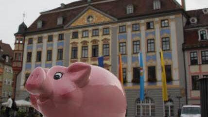 Die Regierung von Oberfranken hat den Coburger Haushalt genehmigt mit der Mahnung, den Sparkurs fortzusetzen. Foto: CT-Archiv
