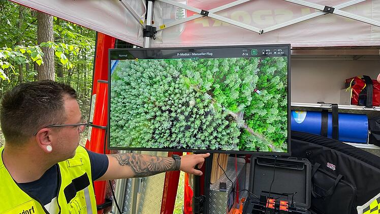 Strullendorf: Waldbrand im Landkreis Bamberg - "Wären nicht zurechtgekommen"