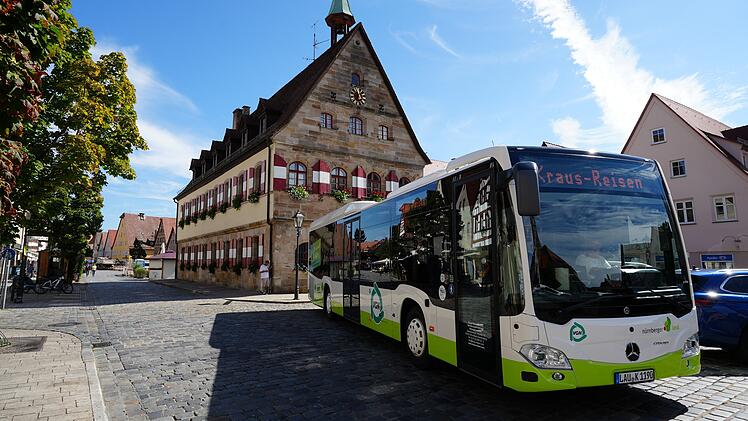 Nürnberger Land: Neuer Express-Bus verbessert ÖPNV in Altdorf