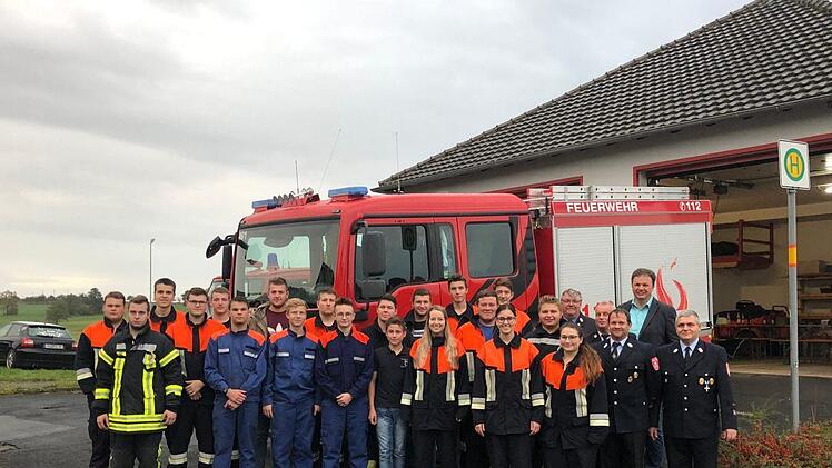 Die Leistungspr&uuml;fung legten Wehrleute in Schw&auml;rzelbach ab.T. Breitenbach